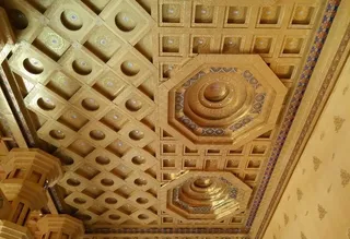 寺院大殿吊顶装修实景