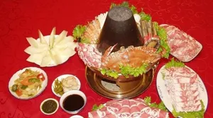 铜火锅图片