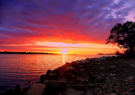 夕阳海岸风光图片