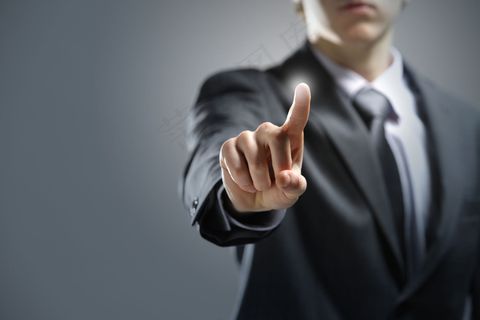 点击图标的商务男人图片
