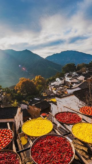 山顶上村落风景高清摄影图片