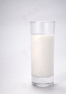 一杯牛奶图片