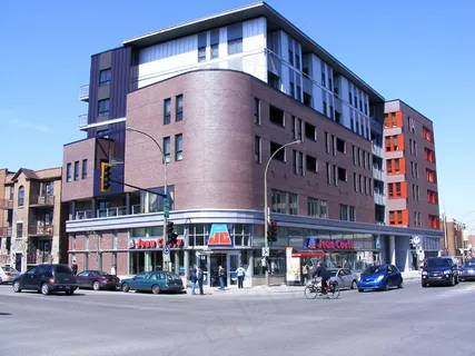 蒙特利尔 圣但尼大街 街景图片