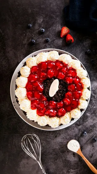 白色蛋糕高清摄影图片