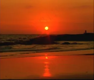 海上日出日落红霞视频素材下载