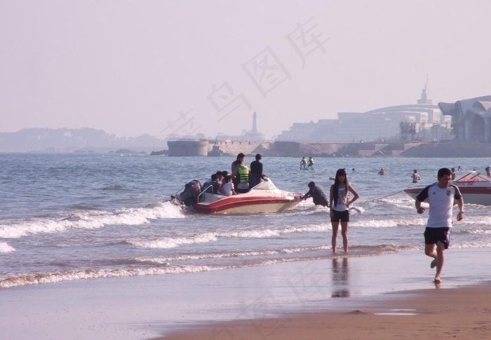 海上游艇图片