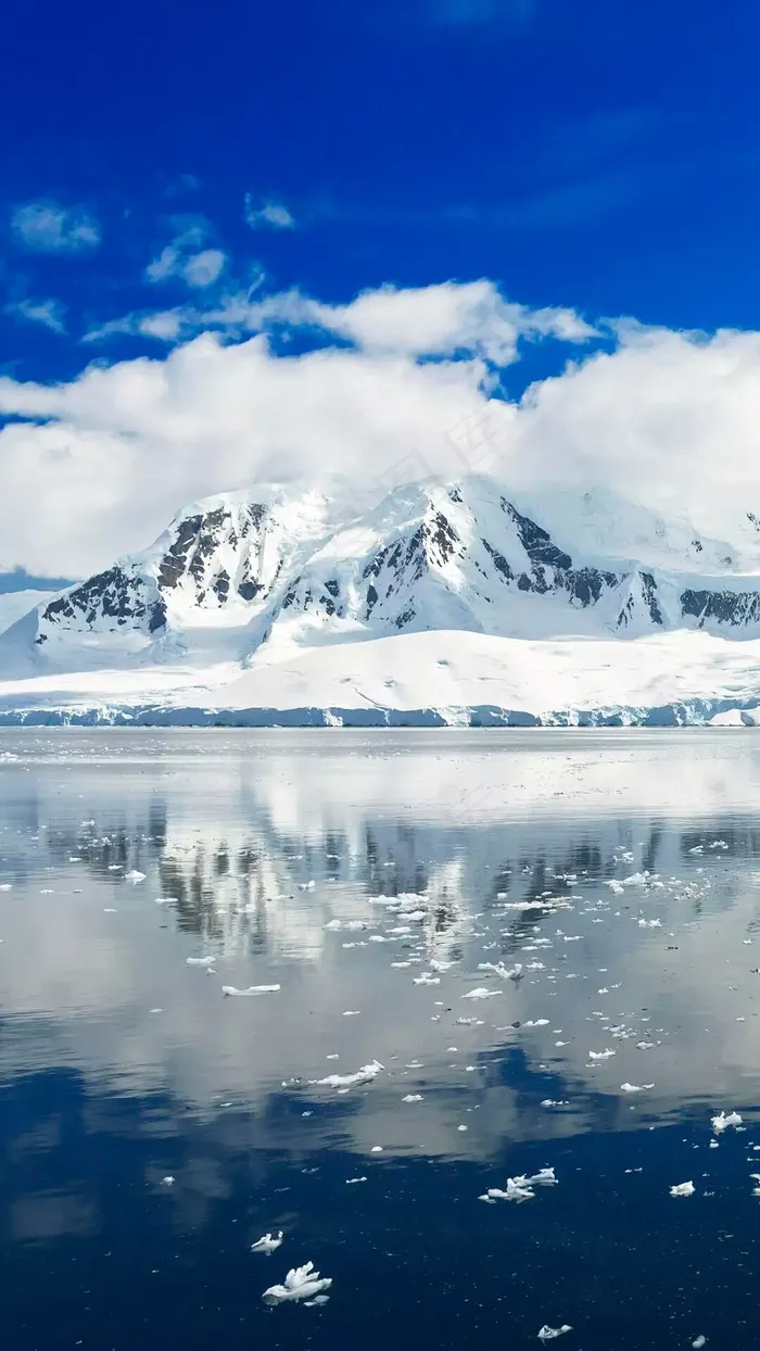 雪山与湖泊高清摄影图片