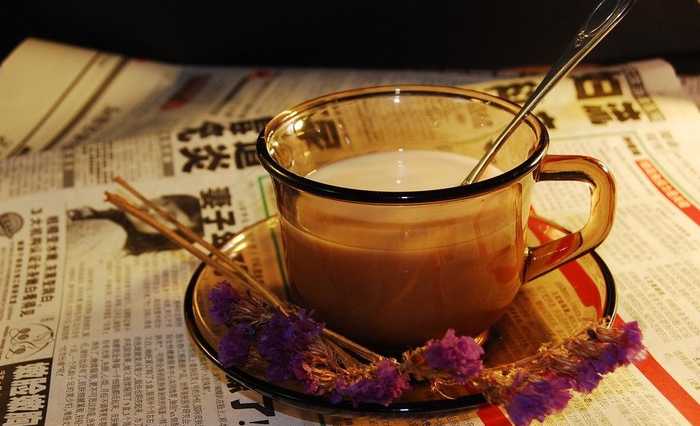 牛奶杯图片