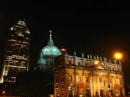 蒙特利尔 玛丽女皇大教堂 夜景图片 蒙特利尔 玛丽女皇大教堂 夜景图片