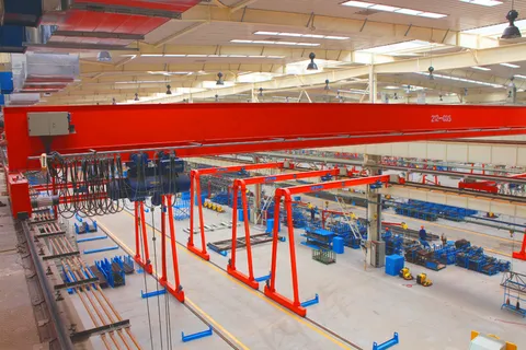 三马起重机产品在厂房图片 三马起重机产品在厂房图片