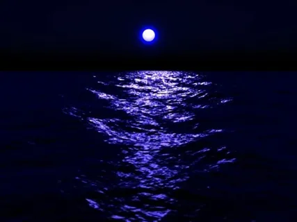 蓝色月光
