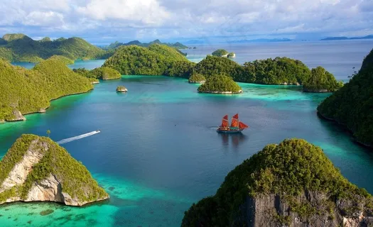 海岛 帆船 美景图片 海岛 帆船 美景图片