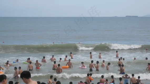 夏天的海滩图片