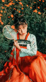 穿着汉服的美女高清摄影图片
