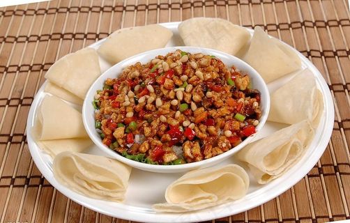 松仁鸡米香图片