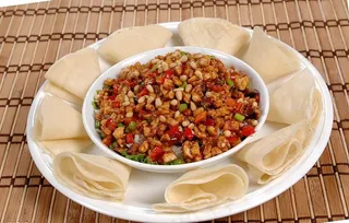 松仁鸡米香图片