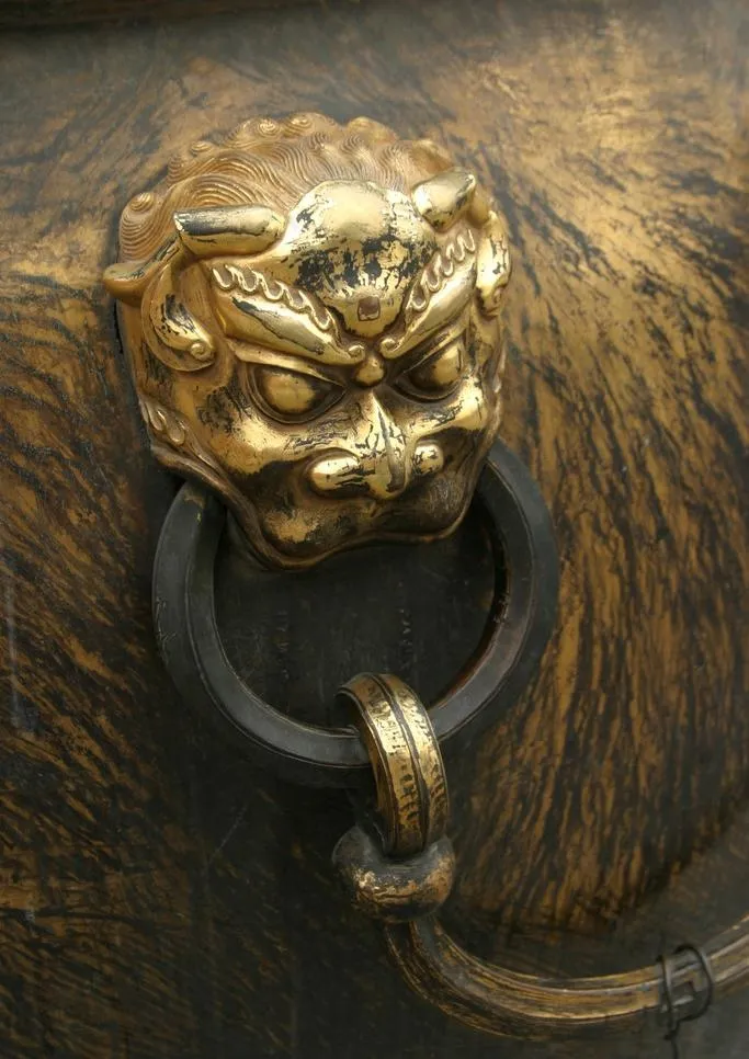 铜狮图片