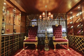 咖啡西餐厅红酒柜图片