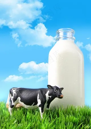 绿色草原营养牛奶图片