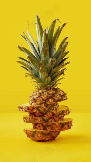 切成块的菠萝高清摄影图片