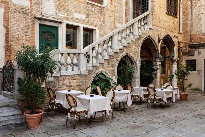 欧洲风格户外桌椅