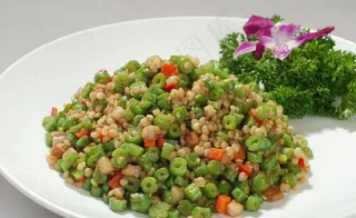 高粱米焖豆角图片