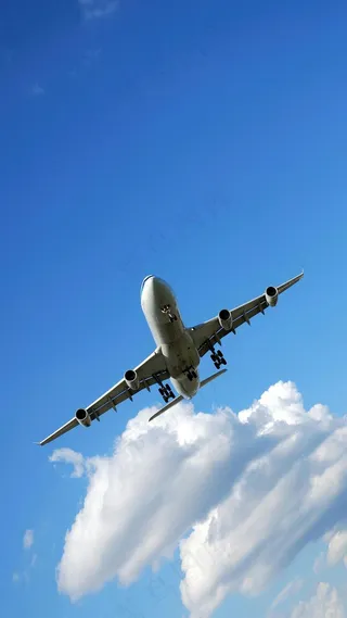 仰拍飞机高清摄影图片