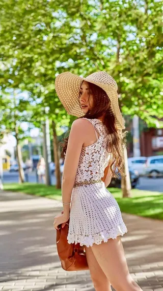 戴着帽子的外国美女高清摄影图片