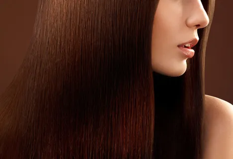 一头秀发的美女图片