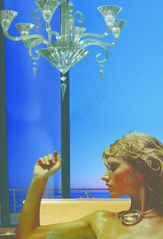 气质 美女 吊灯 地产