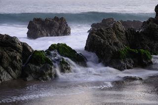 尼康样张 高清 海滩 浪花 石焦图...