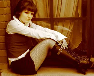 靴子 马靴 窗户 窗帘图片