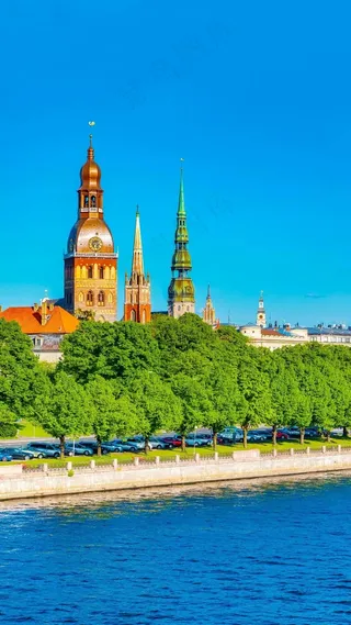 外国城市河道高清摄影图片