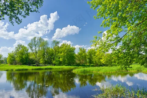 蓝天白云湖泊风景 蓝天白云湖泊风景