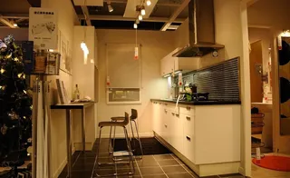 宜家里舒适的厨房图片