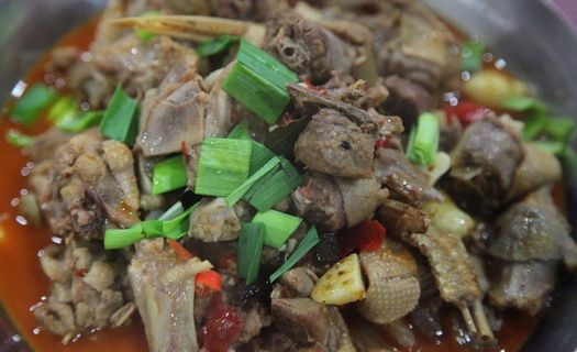 干锅啤酒鸭图片