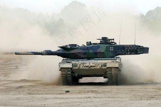 豹2主战坦克图片