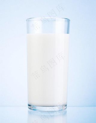 一杯牛奶图片