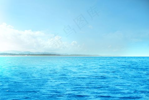 蓝天大海图片