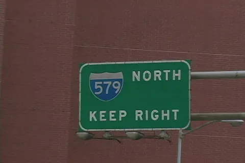 579北公路标志和道路库存的录像