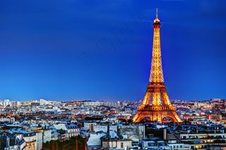 美丽的埃菲尔铁塔