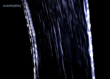 水倾泻而下 水倾泻而下