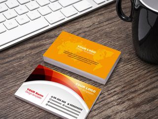 黄色简洁大气商业名片AI模板