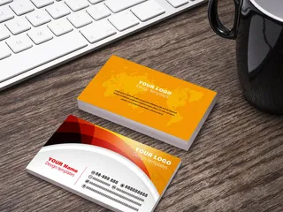黄色简洁大气商业名片AI模板