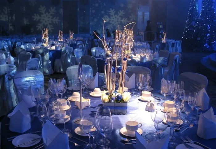 酒店 桌子 桌花 华艺 布衣 灯光...