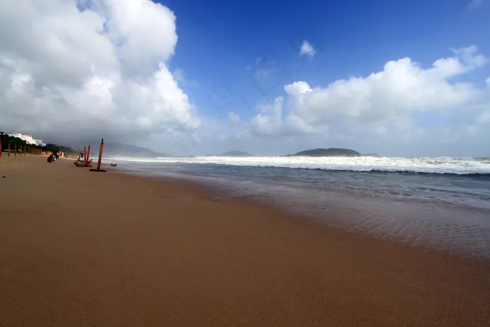 三亚的海滩图片