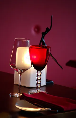 酒杯 玻璃杯 红酒 艺术图片