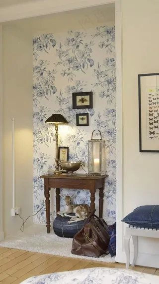 卧室台灯高清摄影图片