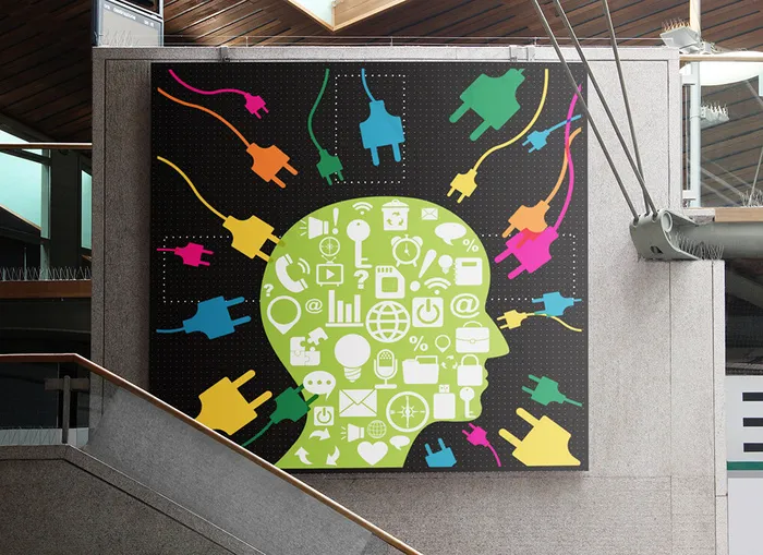 户外广告牌展示样机19(3000X2181(DPI:72))psd模版下载