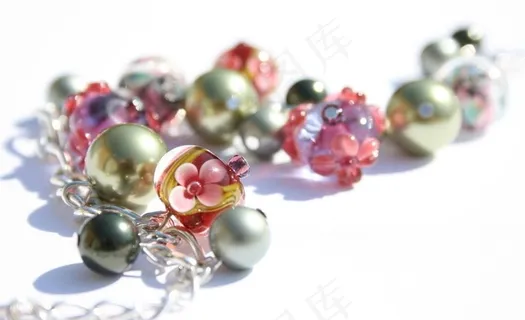 彩色珍珠珠宝图片